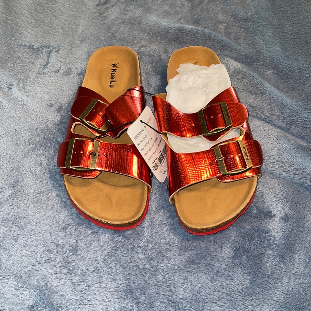 Size 5 sandals awesome but